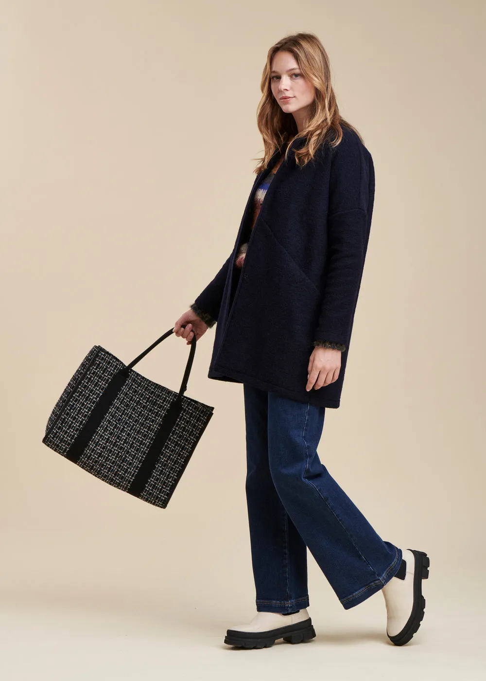 Manteau bleu marine esprit gilet en maille bouillie