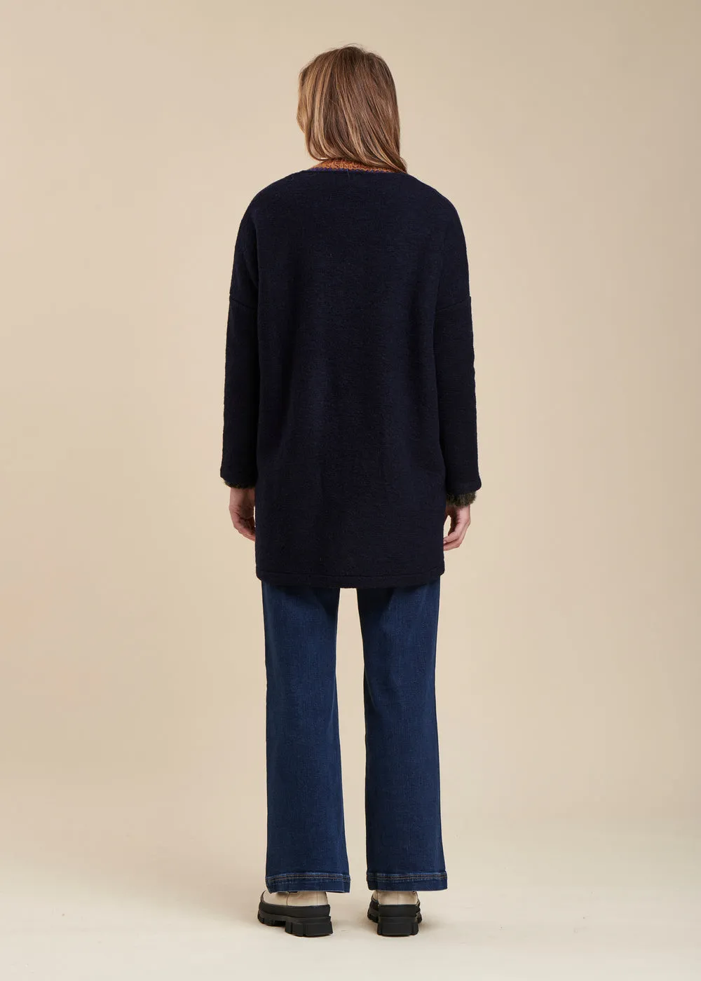 Manteau bleu marine esprit gilet en maille bouillie