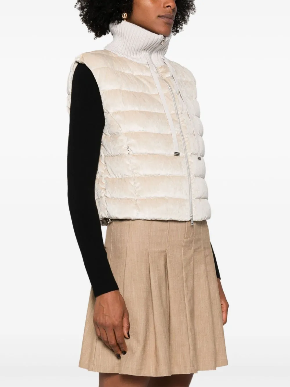 Resort quilted velvet gilet